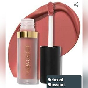 🦋 Laura Geller Modern Classic Lip Mousse Lipstick (in Beloved Blossom)